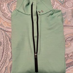 Women’s UA Cold Gear Top